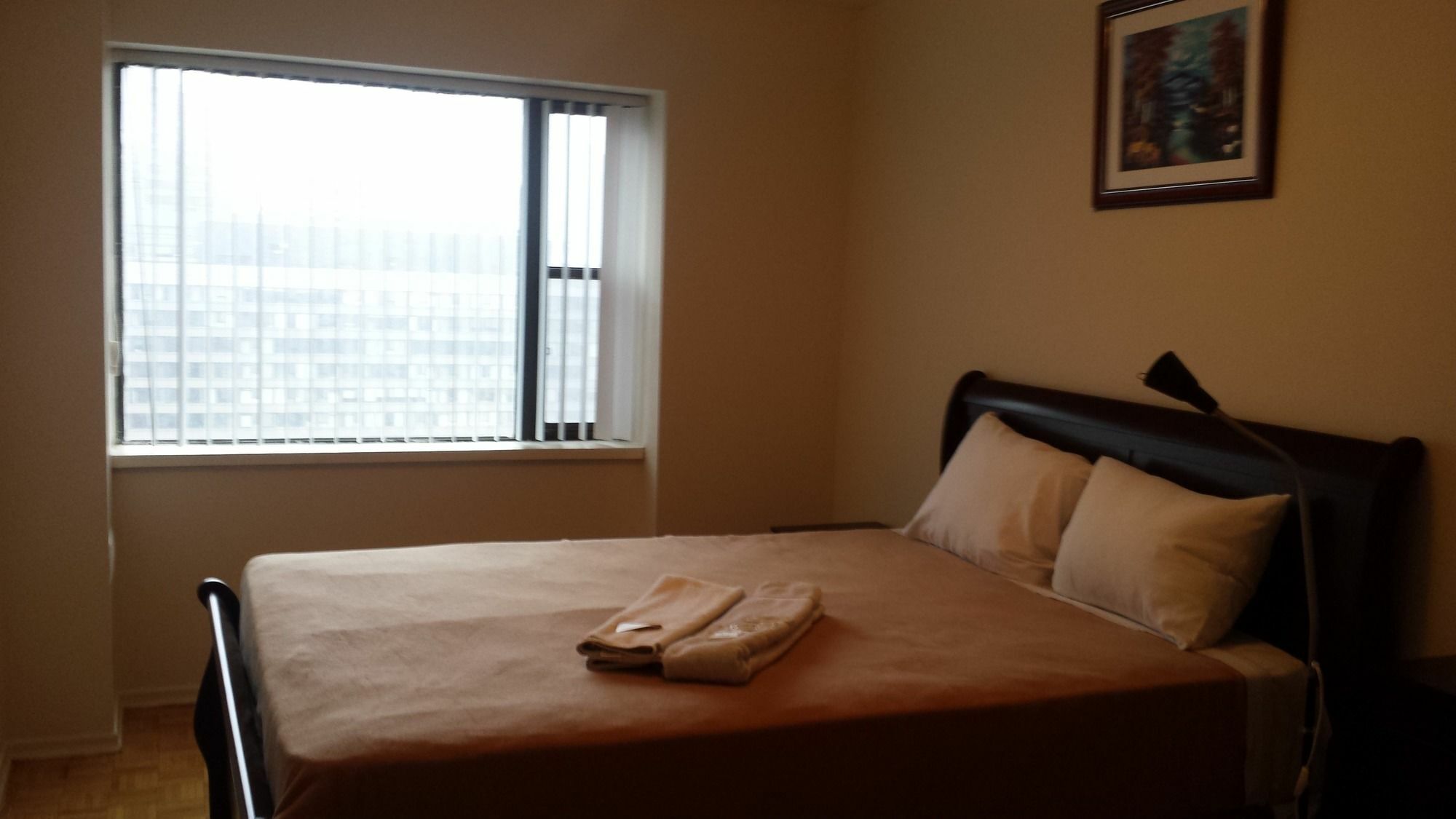 Apartamento Toronto Furnished Living-Gerard Exterior foto